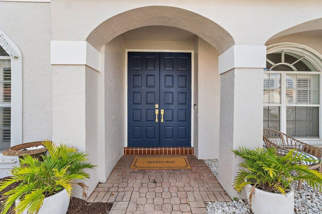 4+1 Müstakil ev — 10295 Allamanda Boulevard