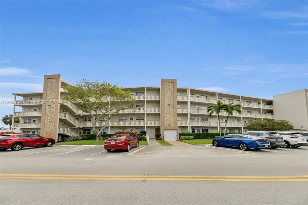 2-bedroom Condo — 3013 Ventnor Dr #3-G