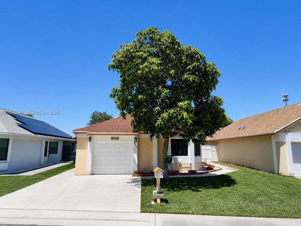 3+1 Müstakil ev — 840 W Palm Run Dr