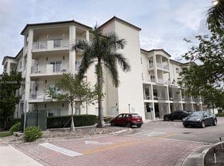 2+1 Condo — 10950 NW 82nd St Unit 319, Doral, 33178