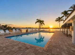 2-bedroom Townhouse — 611 NE 12th Terrace #2, Boynton Beach, 33435