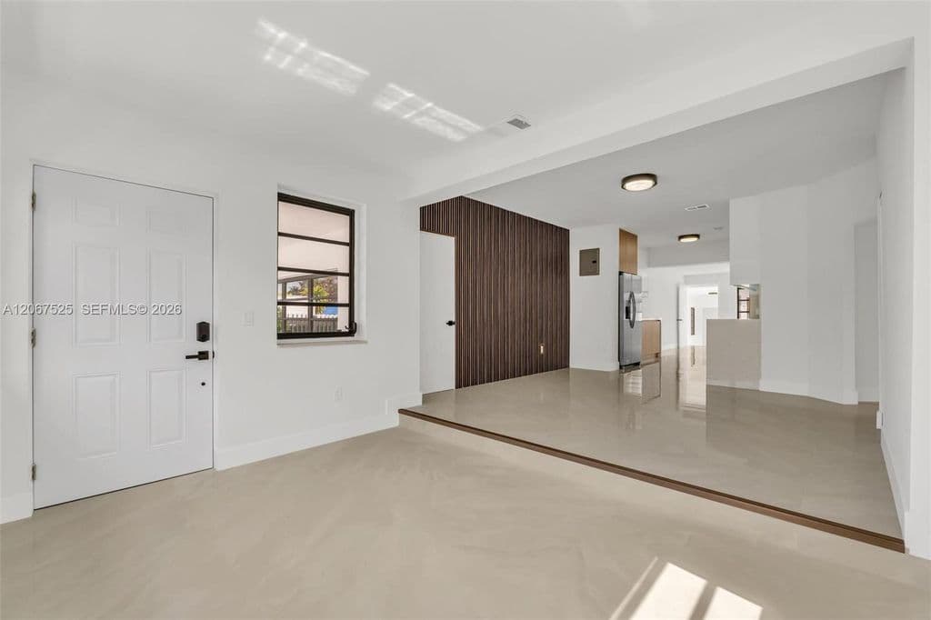 5+1 Müstakil ev — 611 SE 4th St