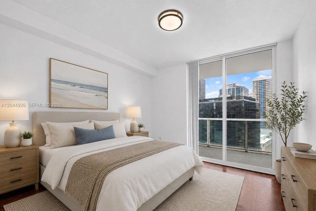 2-bedroom Condo — 1250 S Miami Ave APT 2004