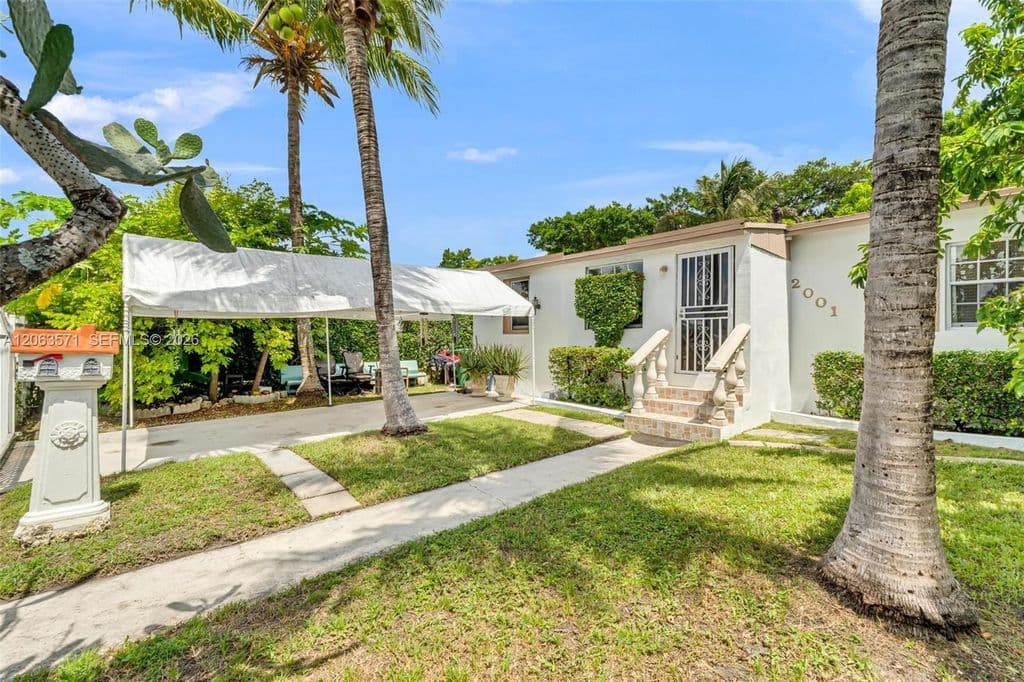 2-bedroom Single-Family Home — 2001 NW 51st St