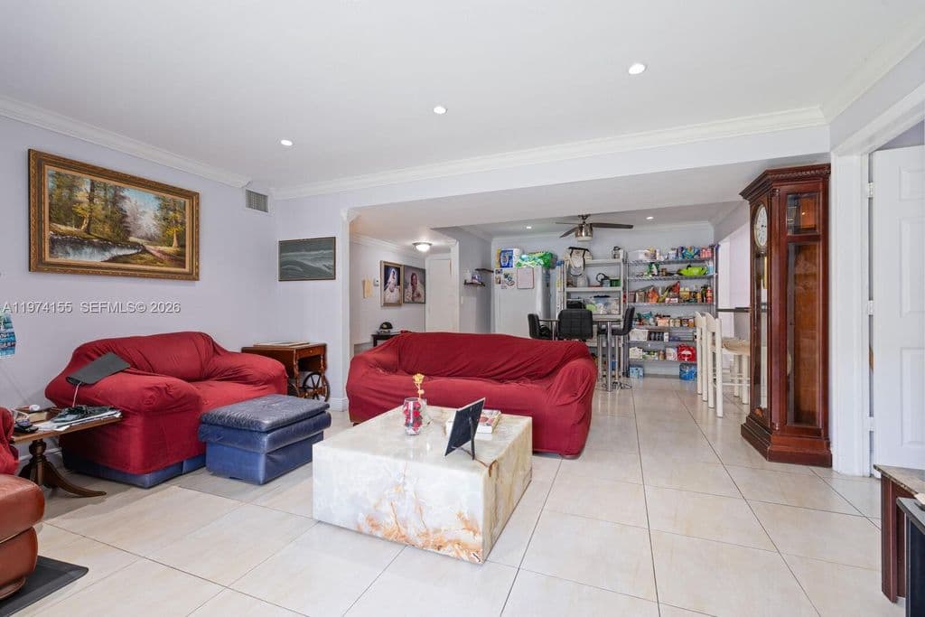 3+1 Condo — 7401 SW 82nd St APT 109S