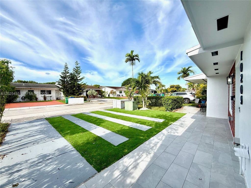 2-bedroom Single-Family Home — 10209 SW 20th Ter