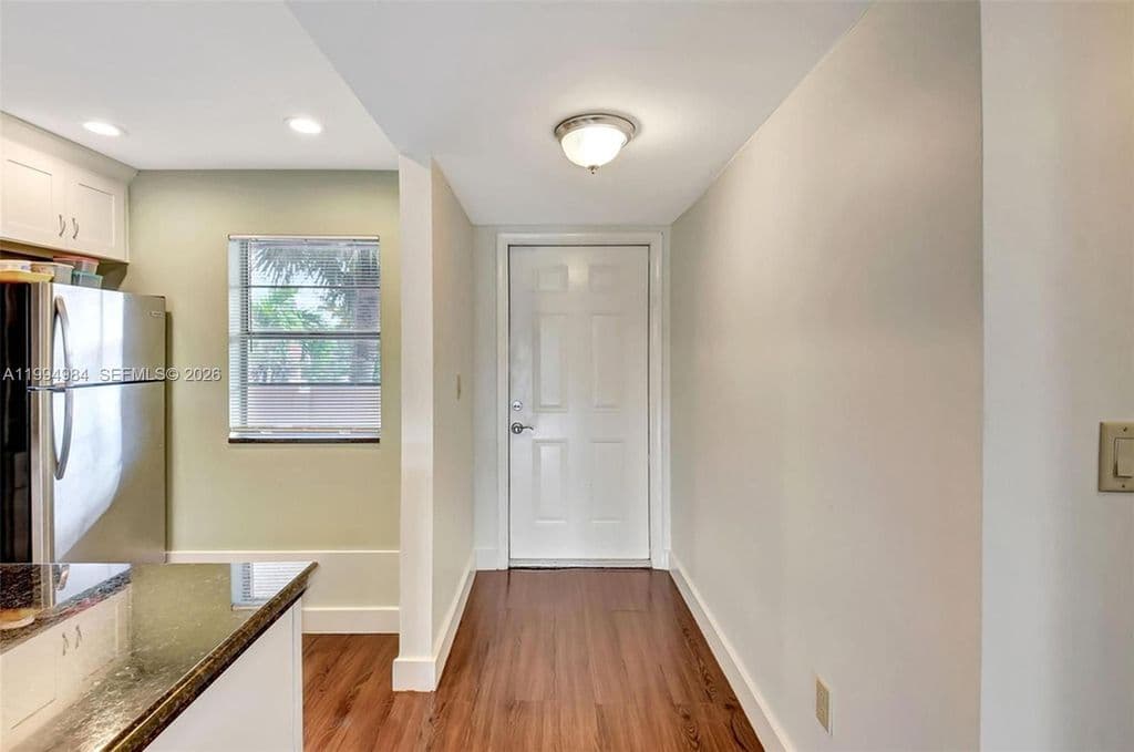 2-bedroom Condo — 14721 Bonaire Blvd APT 308