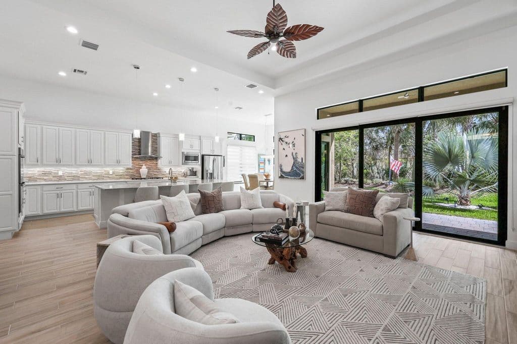3-bedroom Single-Family Home — 9368 Cantal Circle E