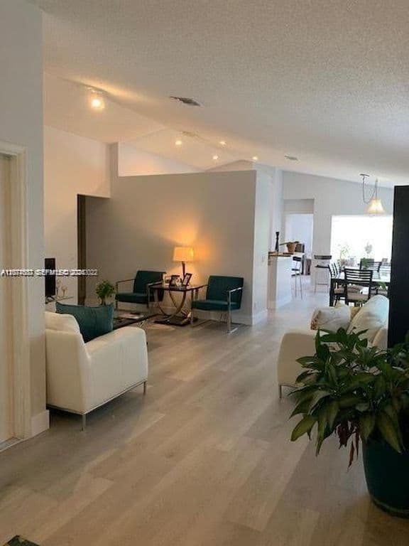 3-bedroom Single-Family Home — 1477 Majesty Ter