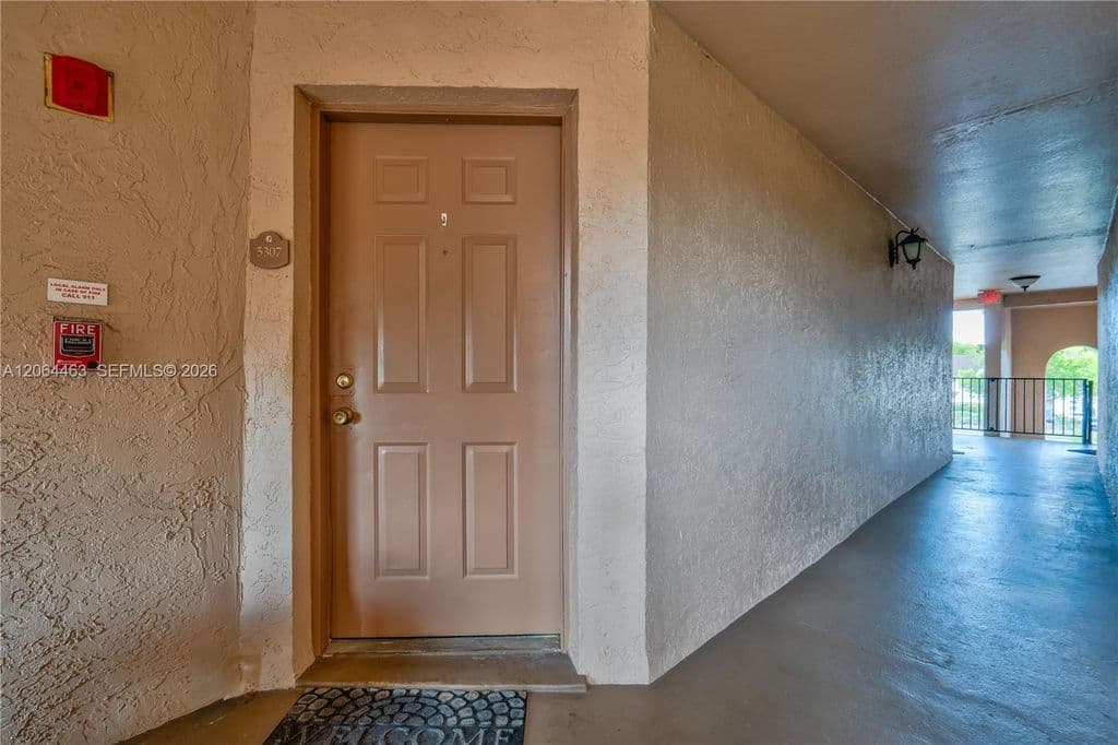 2-bedroom Condo — 2866 S University Dr APT 5307