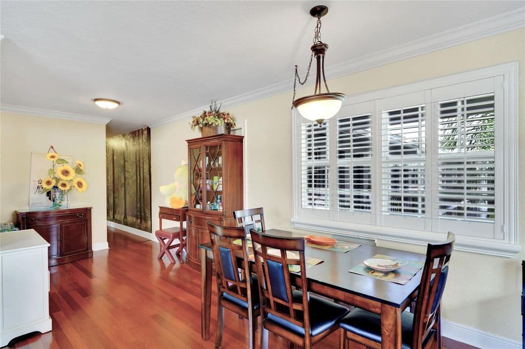 2+1 Condo — 2701 Middle River Drive #11