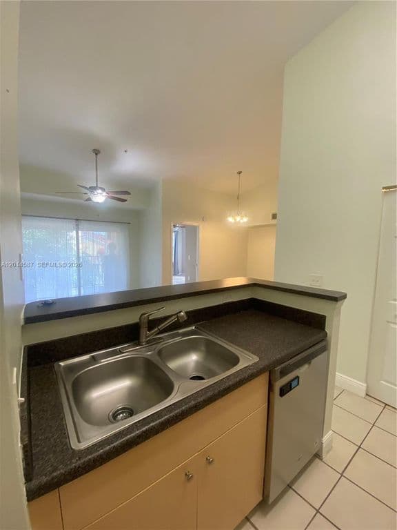 2+1 Condo — 4081 San Marino Blvd APT 303