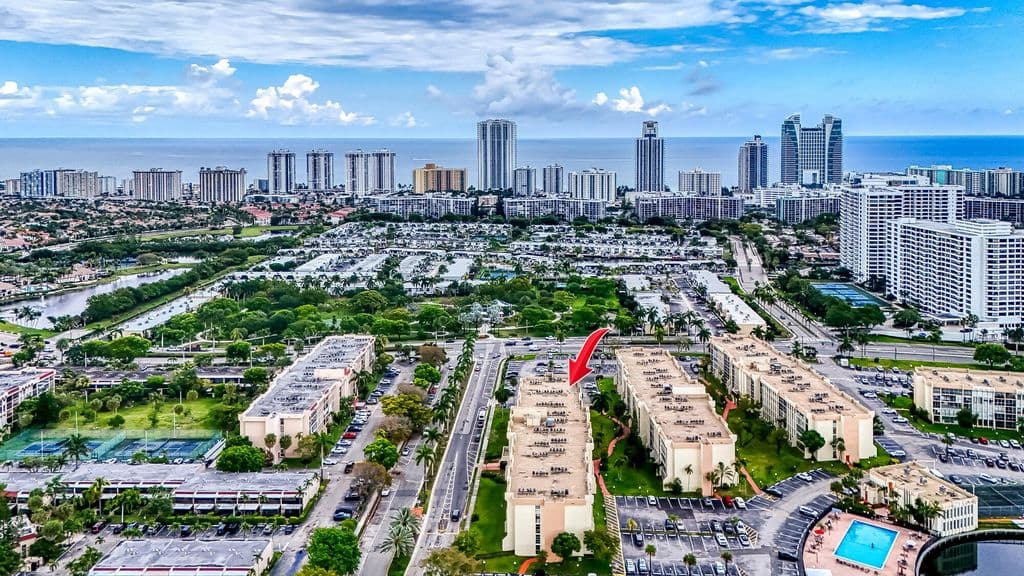 3+1 Condo — 2000 Atlantic Shores Boulevard Apt 410