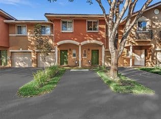 3+1 Townhouse — 21 SE 3rd Ave, Hallandale, 33009