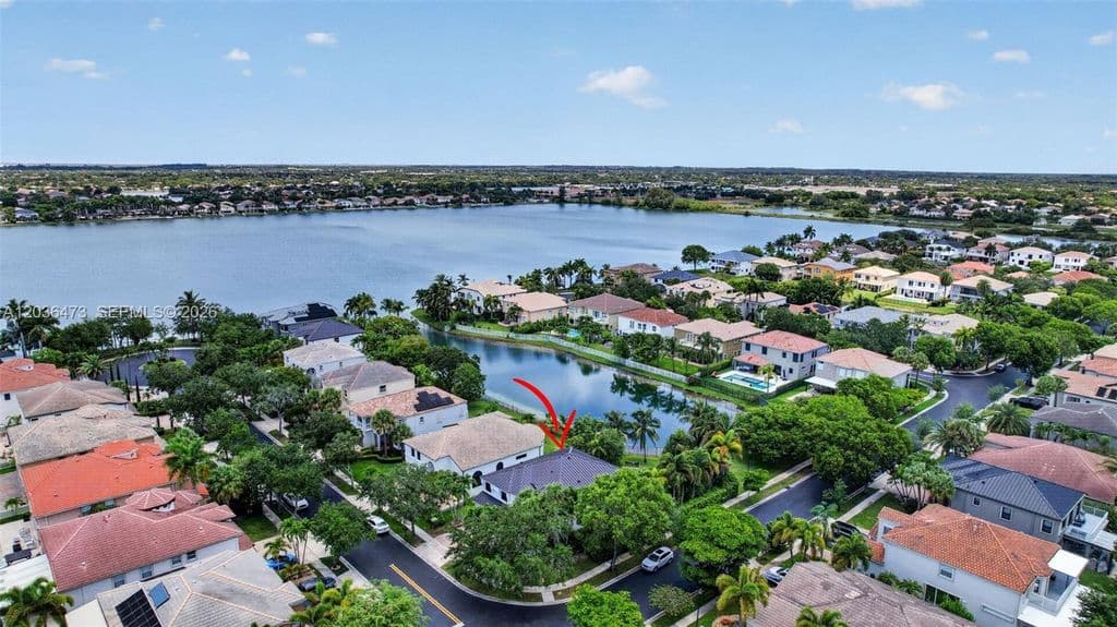 5-bedroom Single-Family Home — 16711 SW 14th St