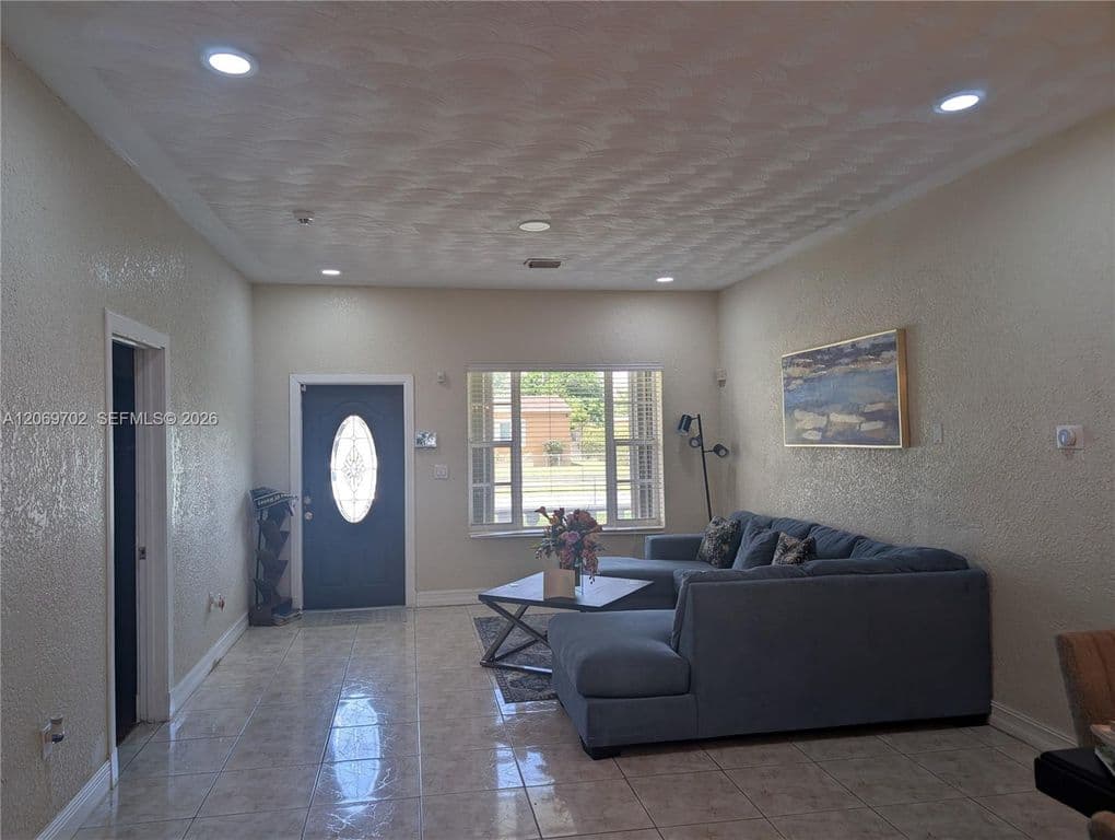 3-bedroom Single-Family Home — 560 NW 184th Ter