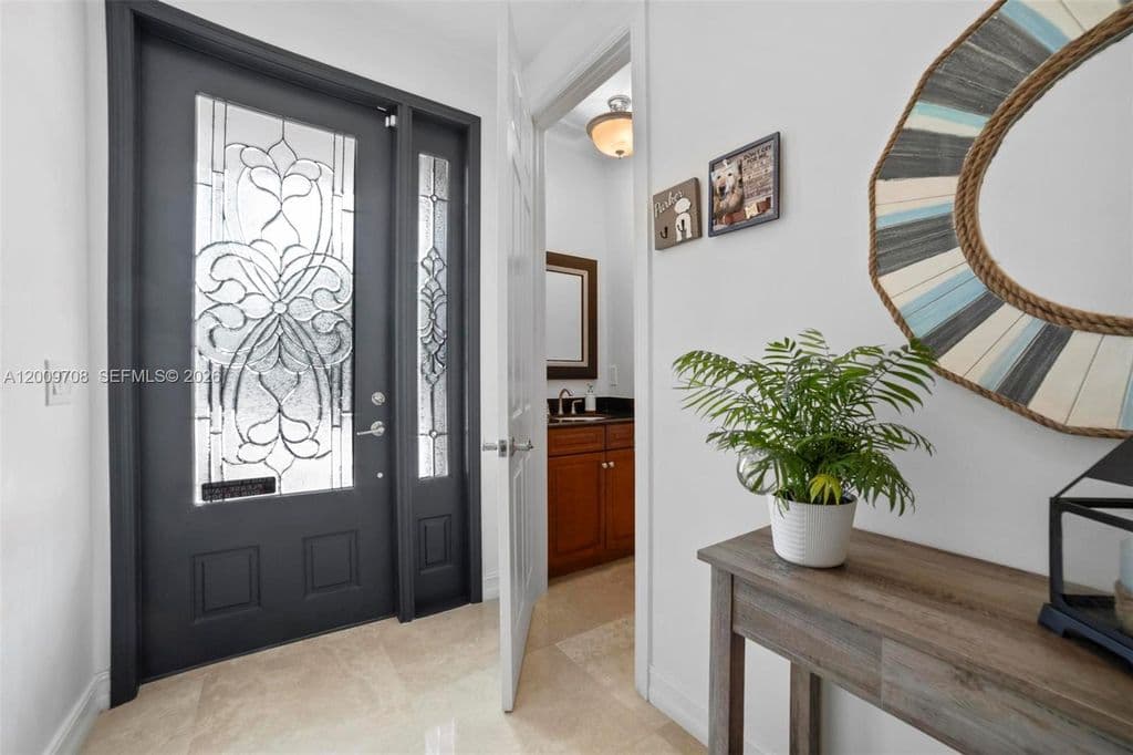 3-bedroom Property — 542 NE 17th Ave