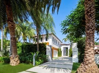 6-bedroom Single-Family Home — 4442 Prairie Ave, Miami Beach, 33140