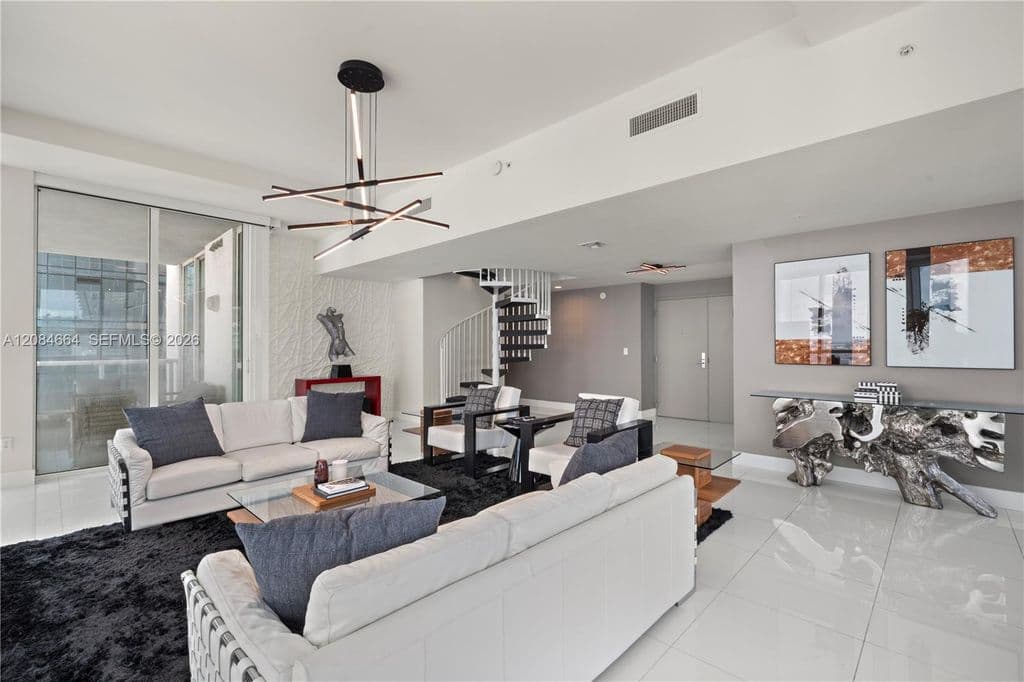 3+1 Condo — 244 Biscayne Blvd #Penthouse 4908