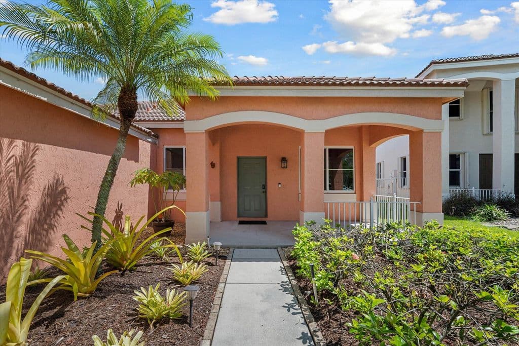 4+1 Müstakil ev — 886 SUNFLOWER Circle