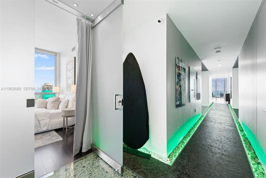 4+1 Condo — 1100 Biscayne Blvd Unit 5706