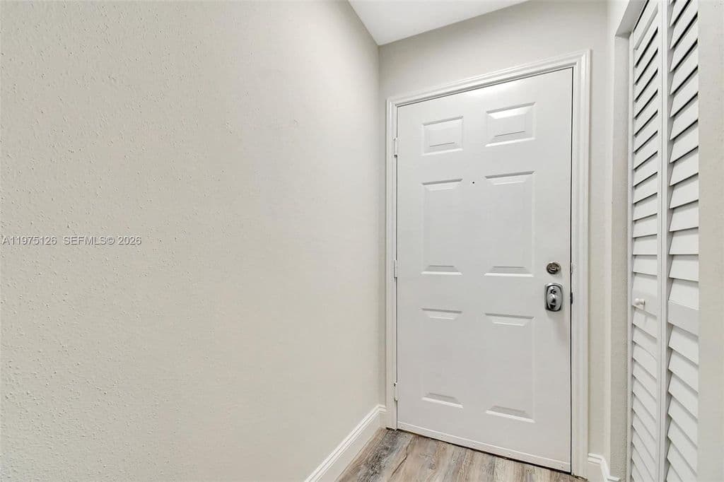 2-bedroom Condo — 2445 NW 33rd St APT 1410
