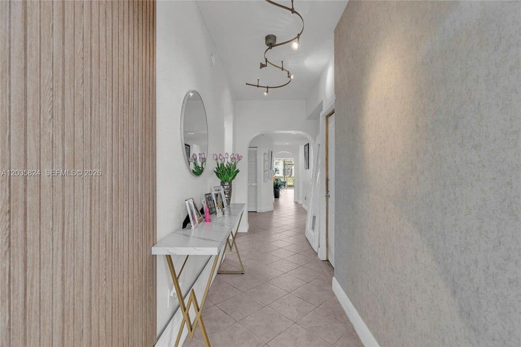 3-bedroom Condo — 10710 NW 66th St APT 104