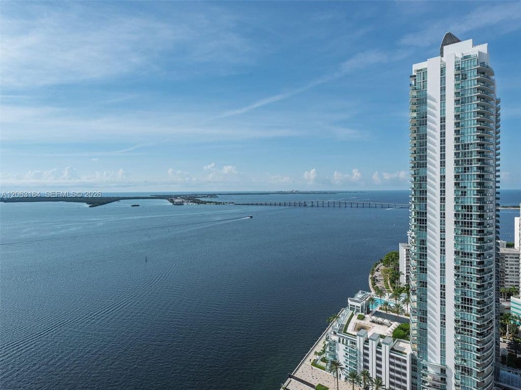 2+1 Condo — 1155 Brickell Bay Dr APT 3403