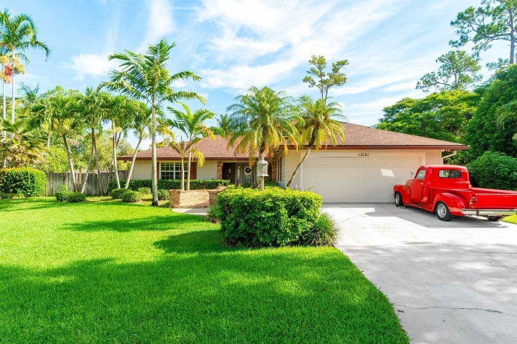 3-bedroom Single-Family Home — 12101 Tumbleweed Court