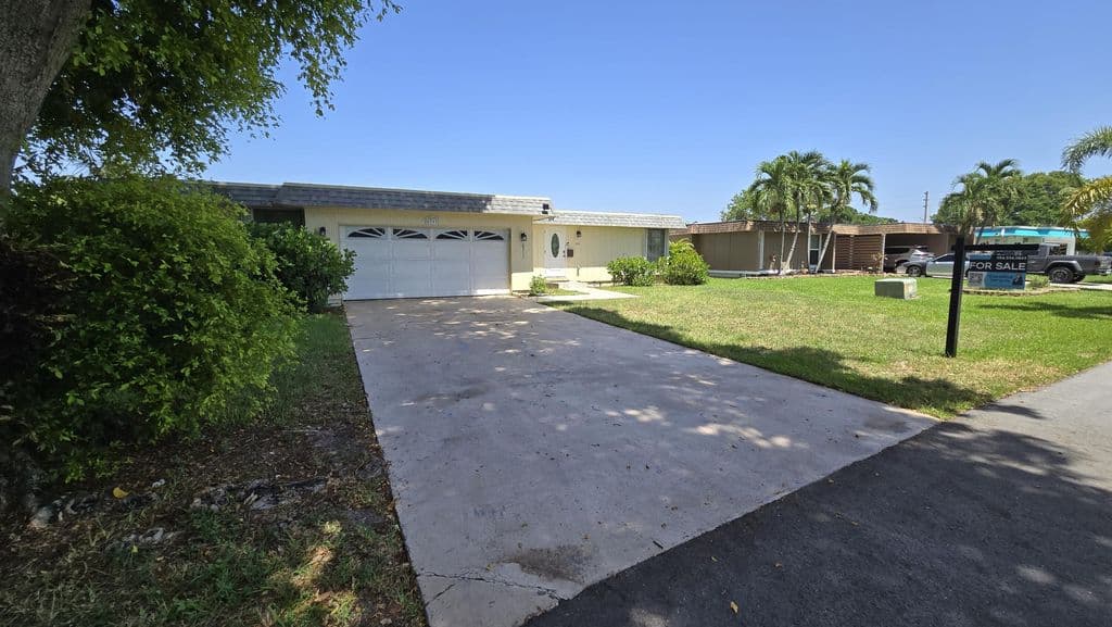 2-bedroom Single-Family Home — 6311 NW 71st Avenue