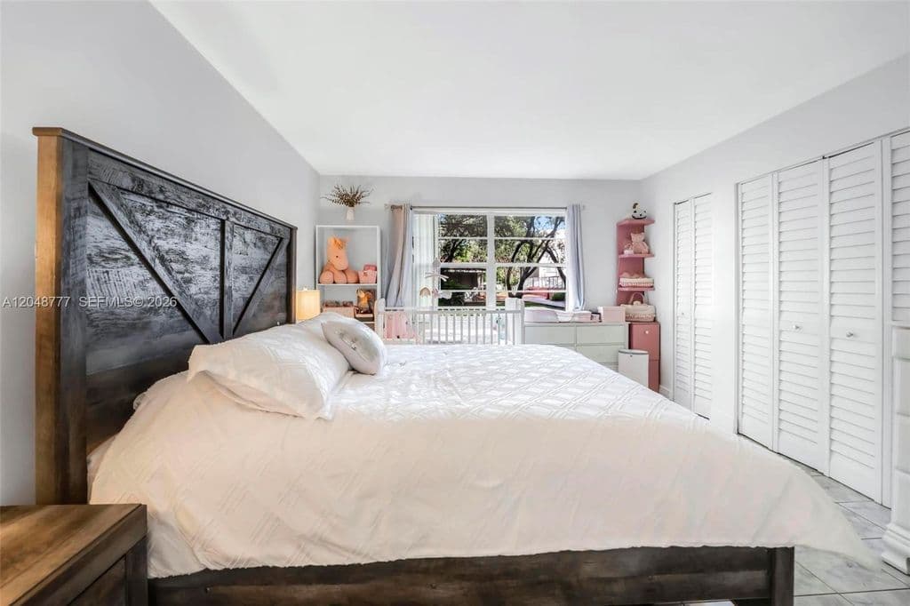 1+1 Condo — 8501 NW 8th St APT 110
