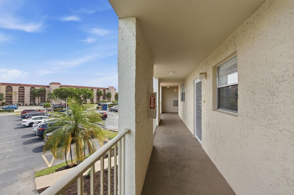 2+1 Condo — 3231 HOLIDAY SPRINGS Boulevard #205