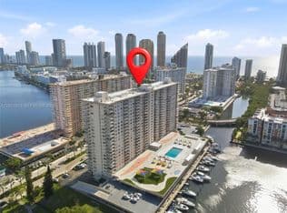 3+1 Condo — 250 174th St APT 2004, Sunny Isles Beach, 33160