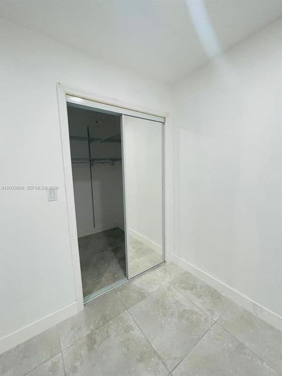 3+1 Müstakil ev — 2437 NW 98th St