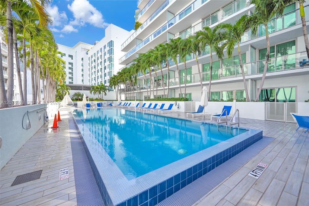 2-bedroom Condo — 1600 SW 1st Ave APT 802
