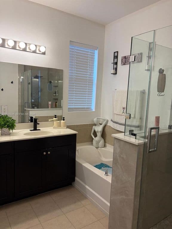 3-bedroom Single-Family Home — 24982 SW 118th Ct