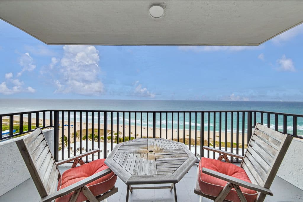 2+1 Condo — 531 N Ocean Boulevard #1811