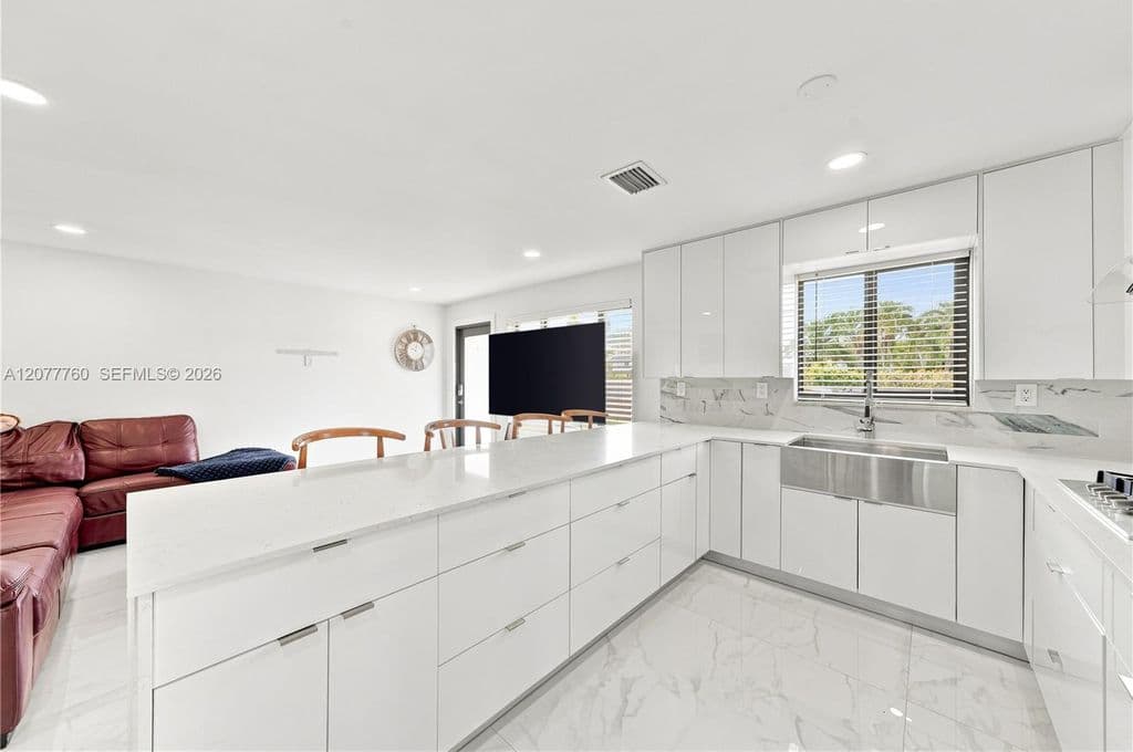 3+1 Müstakil ev — 10125 SW 84th St
