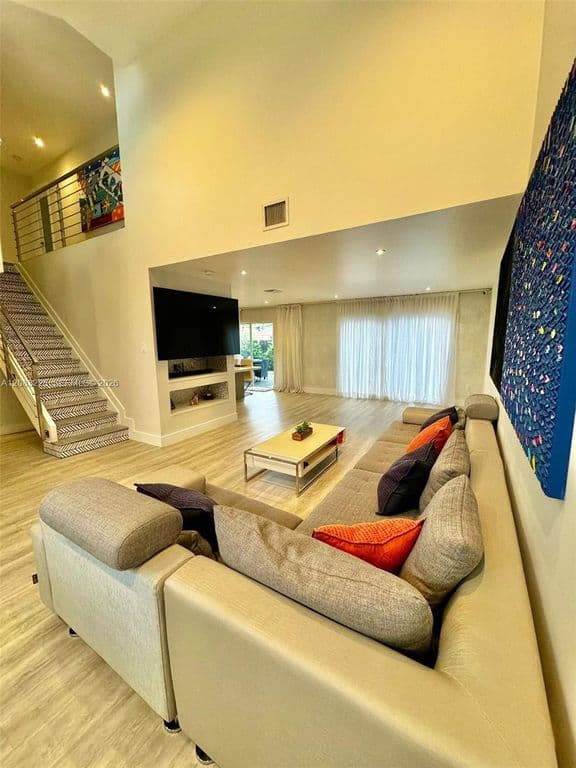 4+1 Müstakil ev — 8224 SW 163rd Ct