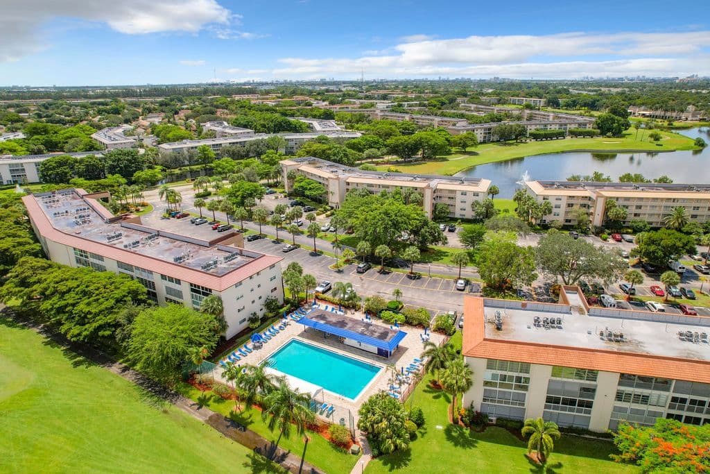 2-bedroom Condo — 3205 Portofino Pt #B4