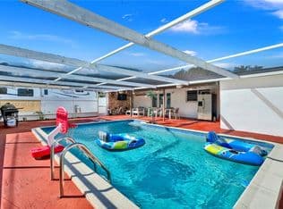 3+1 Müstakil ev — 10100 Nicaragua Dr, Cutler Bay, 33189