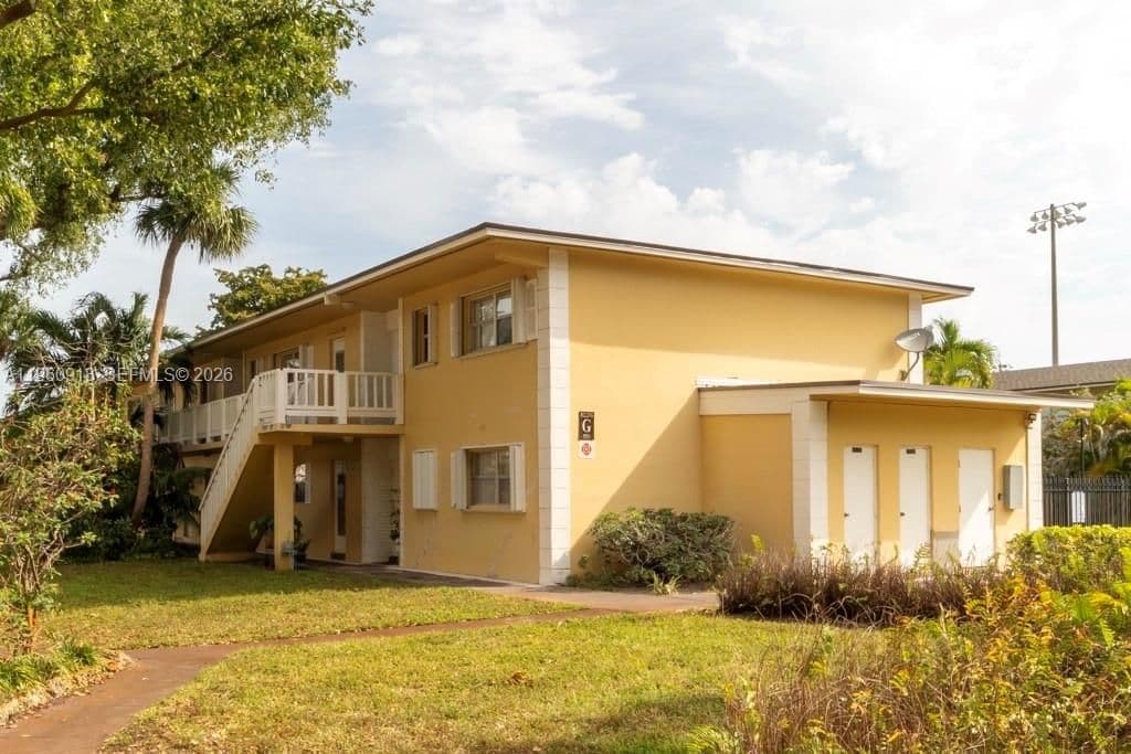 2-bedroom Condo — 550 SE 2nd Ave APT G25