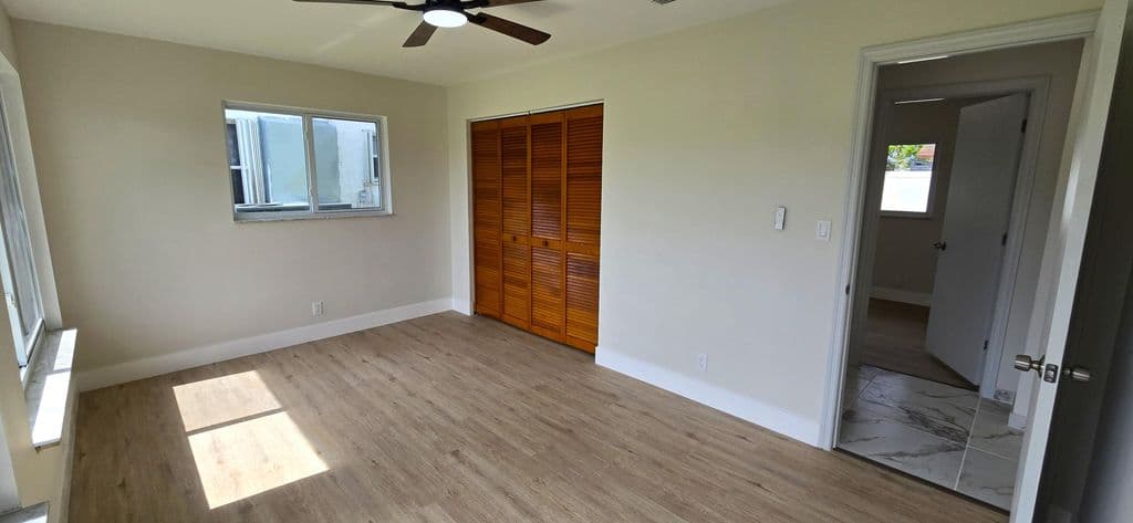 3+1 Müstakil ev — 303 SW 33RD Terrace