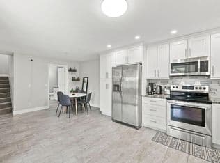 2-bedroom Townhouse — 4165 Turnberry Circle #24, Lake Worth, 33467