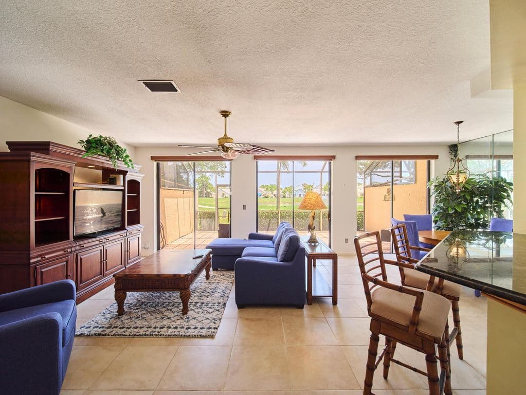 3-bedroom Property — 832 Windermere Way