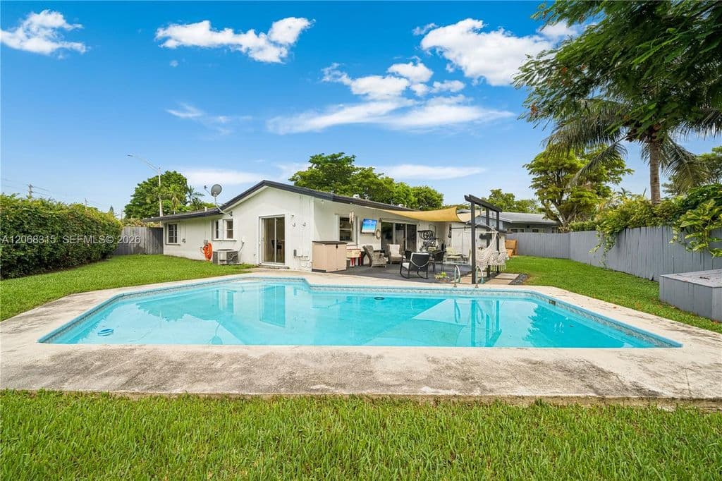 3-bedroom Single-Family Home — 10331 SW 130th Ave