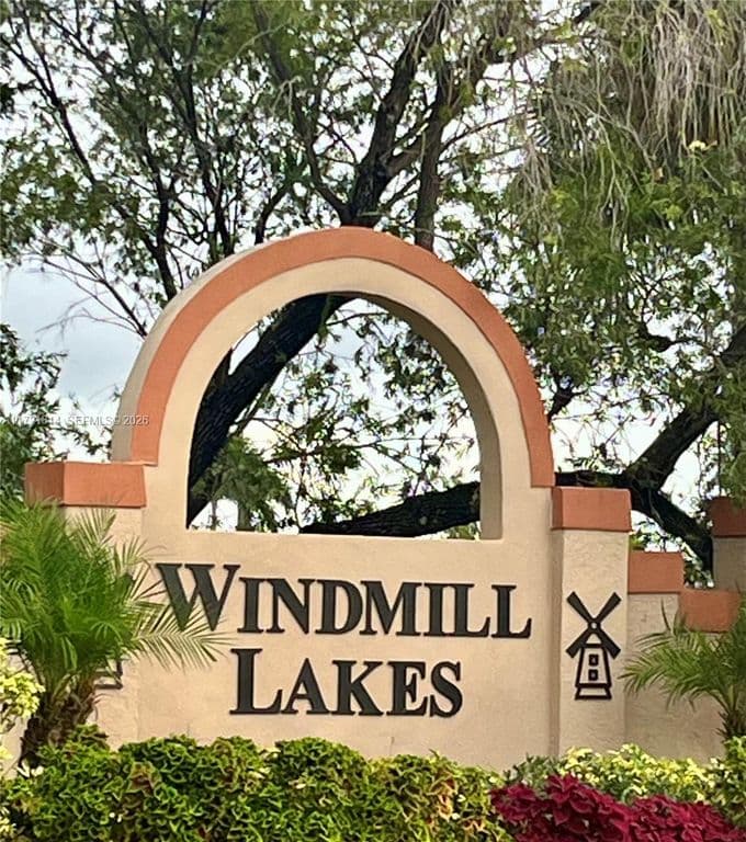 2-bedroom Condo — 8710 SW 3rd St APT 104