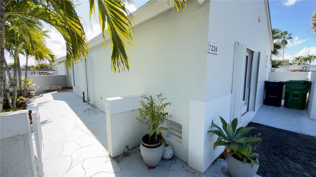 4-bedroom Single-Family Home — 7220 SW 149th Ct