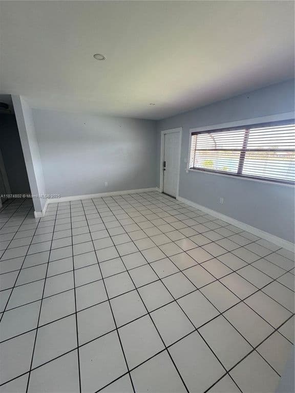 3-bedroom Condo — 13261 SW 17th Ln #26-5
