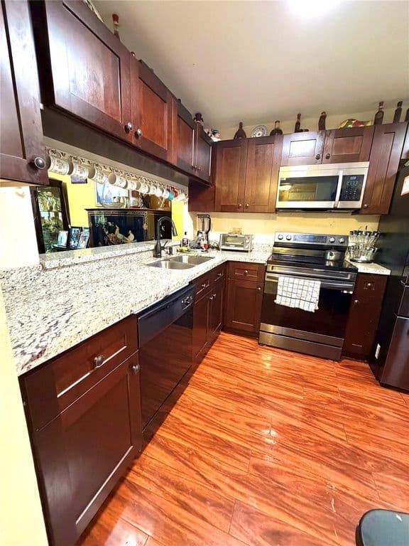 2+1 Condo — 6575 W Oakland Park Boulevard #202